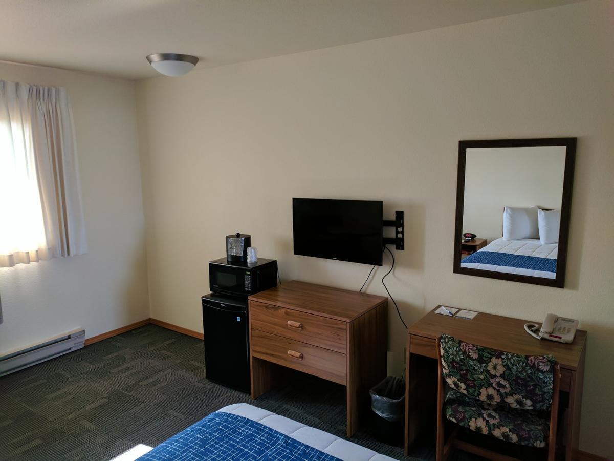 Travelodge By Wyndham Three Forks Kültér fotó